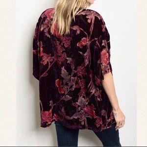 Abby Lane velvet blend floral kimono cover up